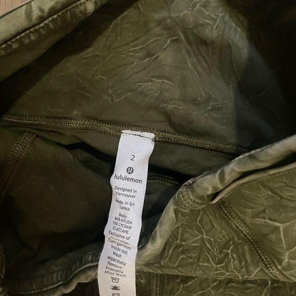 Lululemon bike shorts - Picture 3 of 3